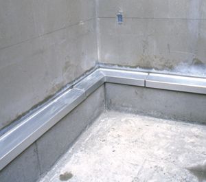建築用金属フレーム施工